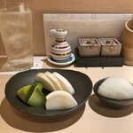 焼鳥 おみ乃 - 知多（ソーダ割） + 漬物 + おろし