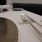 レストラン ラ・フロレゾン・ドゥ・タケウチ - coutellerie