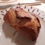 HOTEL DE MIKUNI - ⚫パン　メゾンカイザーのパン