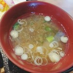 椿 - もずくと豆腐の味噌汁