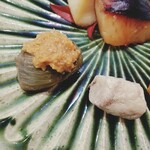 椿 - ふきのとうの味噌がけ、栗の茶巾