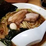 Ramen Kou - らぁめん800￥アブラ浮いてるの分かる〜〜(*^^*)？