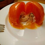 つばめグリル アトレ恵比寿店 - ランチのトマトを切ったところ