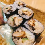 Sushi Izakaya Yataizushi - 映えるよう、ハナちゃん並べ直し。