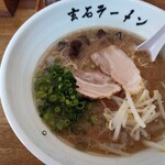 玄石ラーメン - ｽｹﾞｰしょっぱい.....＿|￣|○､;'. ｳｴｯ!