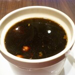 Dhienshui Rou - 黒ニンニクの鳥スープ 。不思議な味・・・