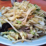 丸吉飯店 - 肉野菜炒め 750円(税込)(2020年12月22日撮影)