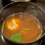 あま木 - 焼き湯葉入りみそ汁