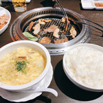 焼肉冷麺やまなか家 - 卵スープとライス(大)