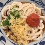 丸亀製麺 - ぶっかけ（冷）（並）＋うどん札で 明太子
            ねぎ・天かすは 無料トッピング