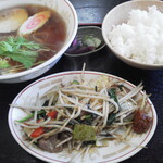 Chuuka Ichi Oshi - Bランチ（らー麺＆豚カシラとキャベツの黒コショウ炒め＆ごはん）