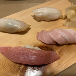 Sushi Izakaya Yataizushi - つぶ貝、大トロ、中トロ