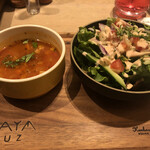 Modern Mexican MAYAluz - ランチセットのサラダとスープ