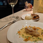 ピッツォランテ スパッカ ナポリ - ヒラメとホタテ、ウニのソース