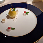 ロゼット - ル･レクチェのムースとコンポート、飴