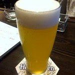 サムライ カフェ - ヒューガルデンホワイトの生ビール