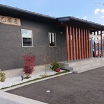 乙蕎麦 - 店舗外観  とても綺麗に手入れされてますよ