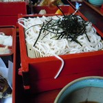 手打そば 甚作 - ざる蕎麦は2段！