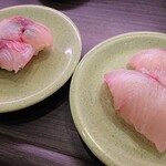 亀正くるくる寿司 - 佐賀関産のいさき280円と・・・ぶりっぽいもう1品は失念ですが280円のお皿ですね。