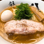 銀座 八五 - 味玉中華そば　950円