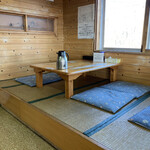 ラーメン３８番 - 小上がり