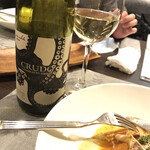 ブラッスリー リーヌ - タコさんワインで口直し！この白もまた飲みやすくて…