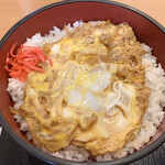 更科 - ちょうどいい硬さの玉子丼…