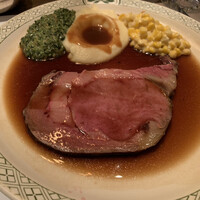 ロウリーズ・ザ・プライムリブ 恵比寿ガーデンプレイス店 - 