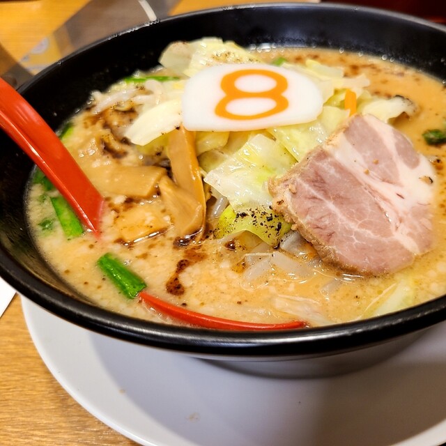 8番らーめん 金沢駅店 Hachiban Ramen 金沢 ラーメン 食べログ