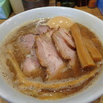 煮干し中華そば 一剣 - 具沢山