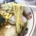 寳來飯店 - チャーシューメン　麺アップ