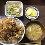 居喰処 光 - 2020/12/27
      本日の日替り 海鮮かき揚げ丼 500円