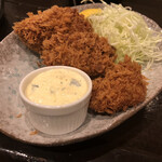 とんかつ 椛 - 牡蠣フライ２個　ホタテフライ１個