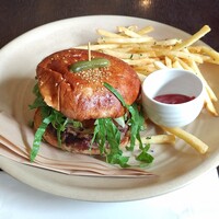 ウルフギャング・パック カフェ 愛知芸術文化センター店 - 