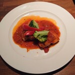 ラ・ティアーモ - 鶏もも肉のトマト煮