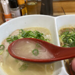 Ashiya Ramen An - 深みのあるマイルドなスープですね