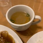 南海飯店 - かたい焼ソバのスープ