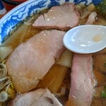 白河手打中華 賀乃屋 - チャーシューアップ