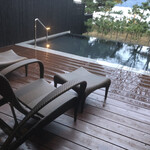 天橋立離宮 星音 - プライベートプールにはゆったりチェアーも完備＾＾