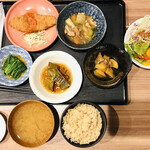 Tedukuri shokudou pampukin - 一汁五皿定食