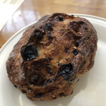 中村食糧 - マスカットのパン