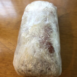 中村食糧 - いちごみるく味とチェリーのシュトーレン