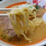 ラーメン　みそ壱 - 麺のアップ！