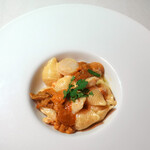 エビスエスクラッシコ - コンキリエで雲丹とホタテ