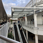 リンツ ショコラ ブティック＆カフェ 三井アウトレットパーク 横浜ベイサイド店 - 