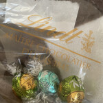 リンツ ショコラ ブティック＆カフェ 三井アウトレットパーク 横浜ベイサイド店 - 