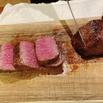 焼肉 スタミナ苑 - イチボのステーキ