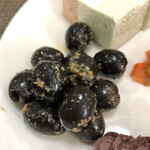 洋惣菜 亀洋 - 丸オリーブのタプナード