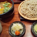 庵どう - 卵とじカツ丼とざる蕎麦セット。ボリュームあります！