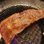 天山閣 - 壺漬けカルビ、焼き